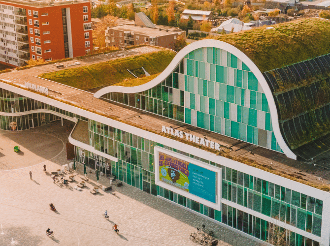 Sfeerafbeelding dronefoto Atlas Theater